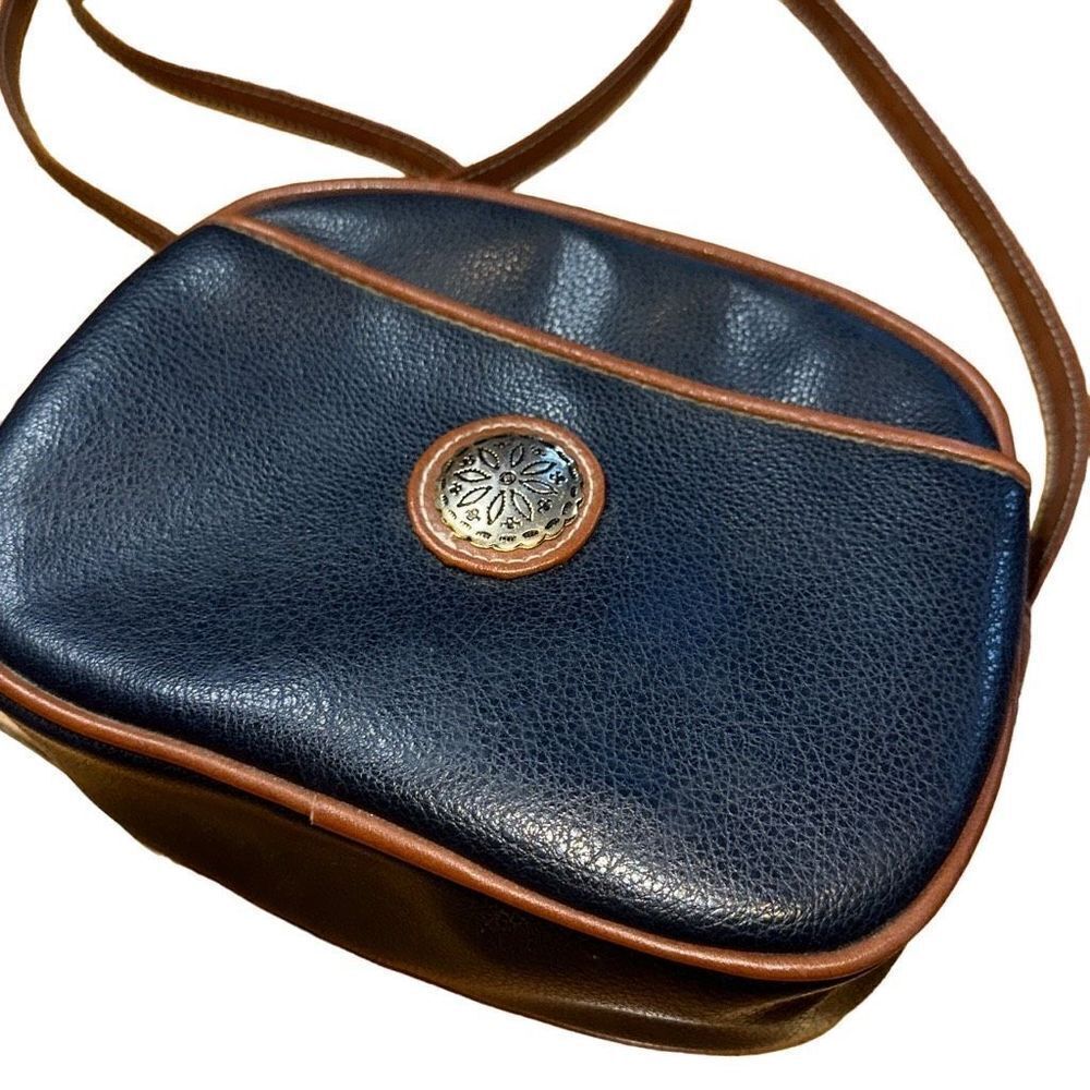 Vintage 80's, 90's Mundi zipper crossbody navy/ brown leather zippered purse bag